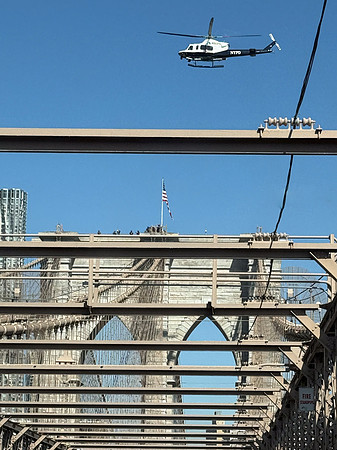 Brooklyn Bridge NYPD helicopter
