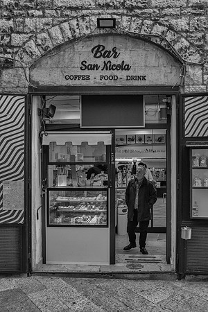 Bari bar 2 BW