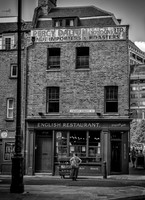 English restaurant Crispin St BW