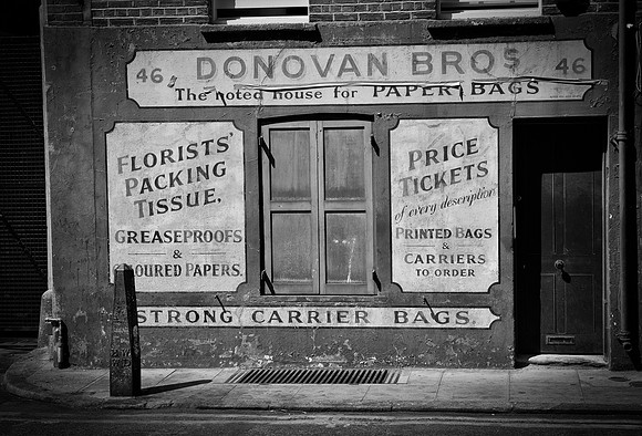 Donovan paper bags shop crispin st whitechapel BW