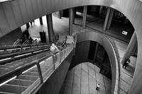 Tokyo escalator curve BW.