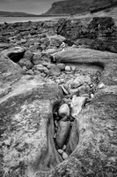 Eigg rock pool BW