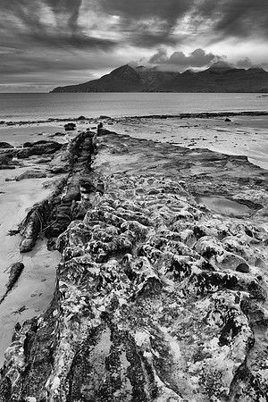 Eigg shore BW 2