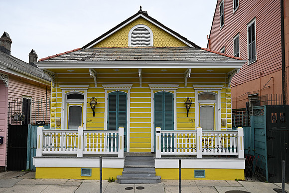 New Orleans yellow shotgun house