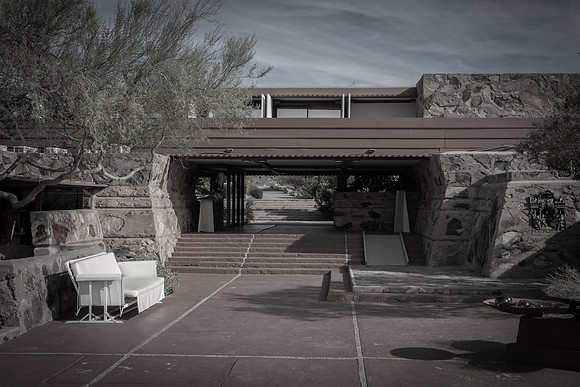 FLW walkway