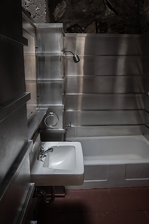 FLW's bathroom