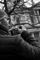 St Pauls smartphone 1 bw