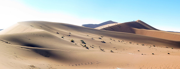 deadvlei dunes walkers pano