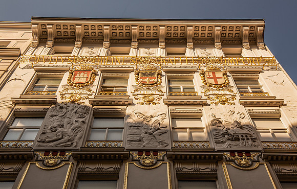 18 Sept Vienna coffee imprters building