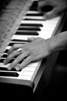 Piano hands bw 4