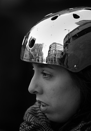 180119 helmet reflection bw 2
