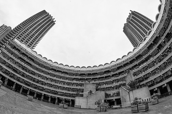 Barbican Frobisher Crescent 1 BW