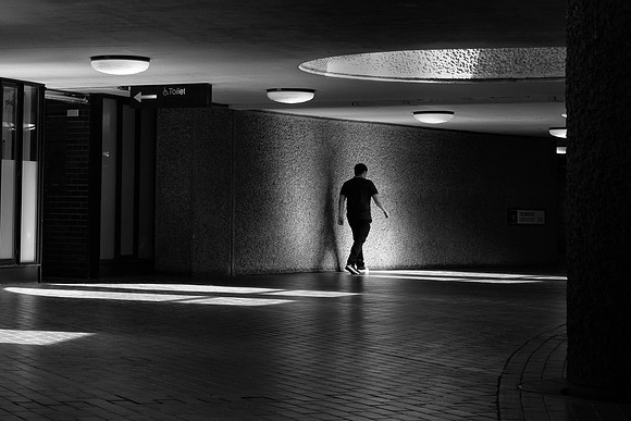 Barbican Frobisher Cresc BW 2