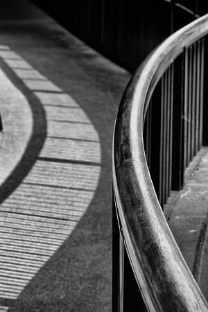 Barbican handrail curve BW
