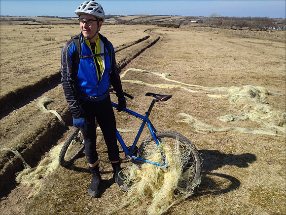Baling net mess