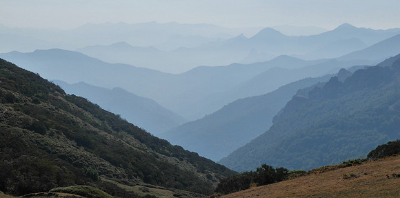 picos_distant hills