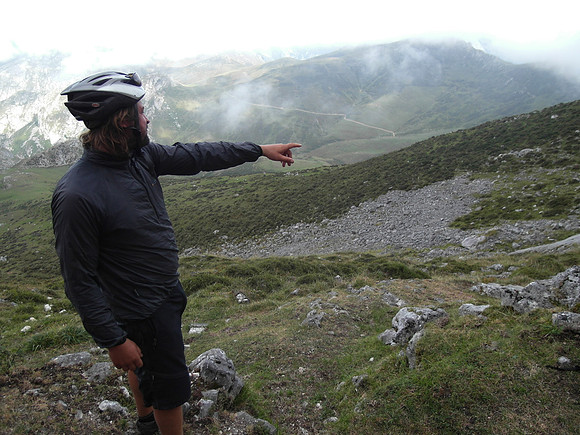 picos_Dan shows the way