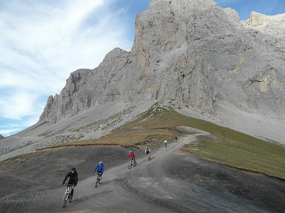 picos_down to chalet real