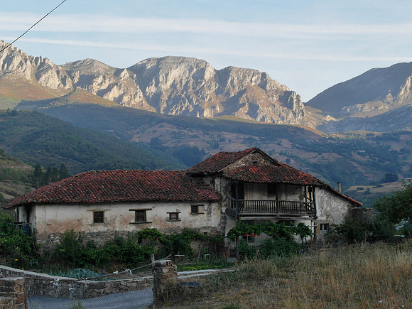 picos_wreck next to mikes