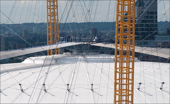 O2 dome climbers