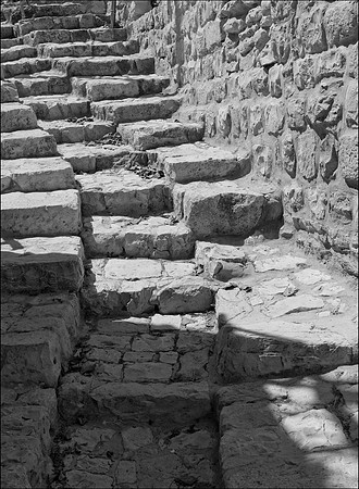 Safed steps
