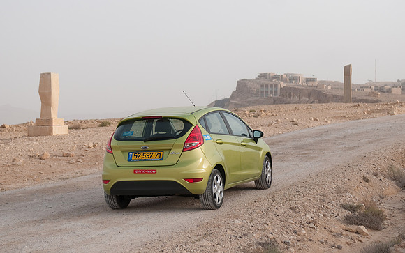 Machtesh Ramon car and sculpture park