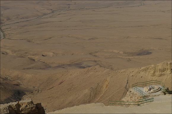 Machtesh Ramon bike lookout