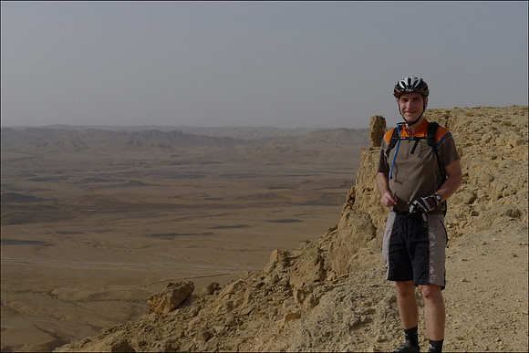 Machtesh Ramon Gary cycle gear