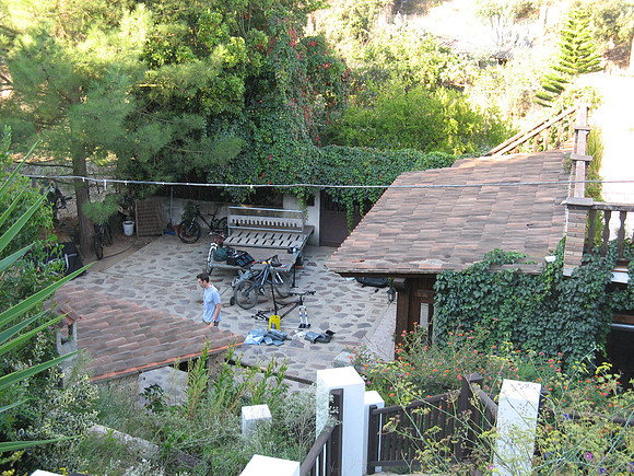 Agriturismo%201%20bike%20building%20