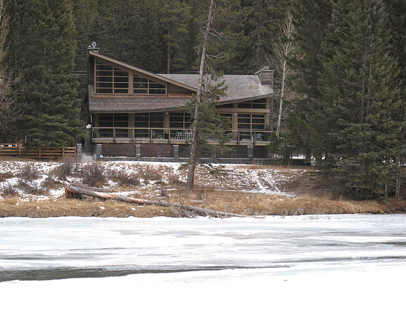 bow river house