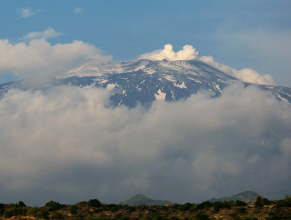 Etna smoking