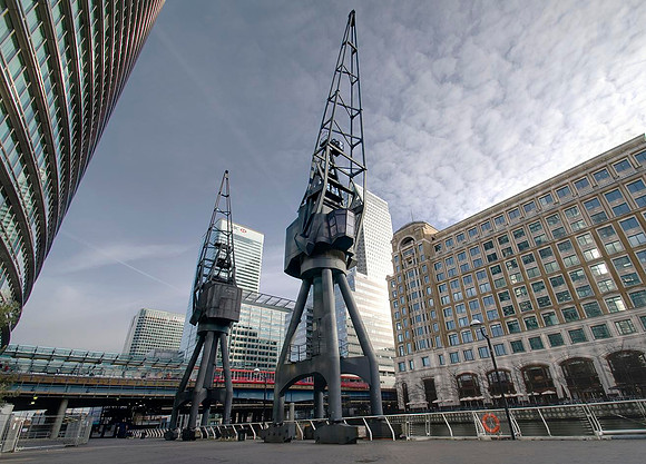 09 feb canary wharf cranes landscape hdr