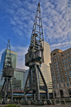 09 feb canary wharf cranes hdr