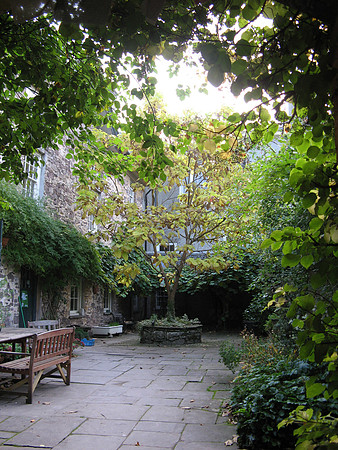 penpont courtyard
