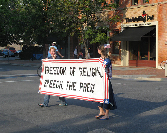 Boise 4th July parade freedom banner