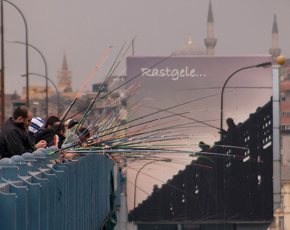 galata bridge fishermen 1