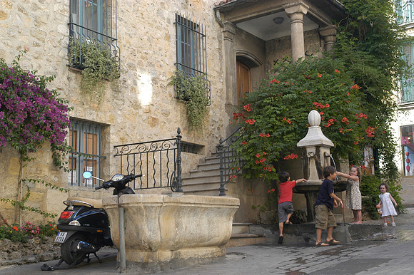 valbonnes marie fountain