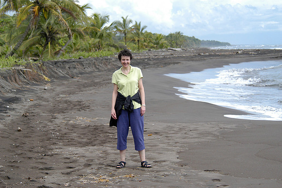 tortuguero jenni beach