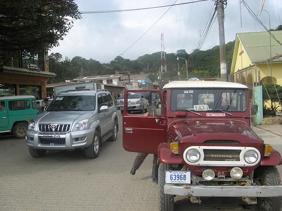 monteverde downtown santa elena