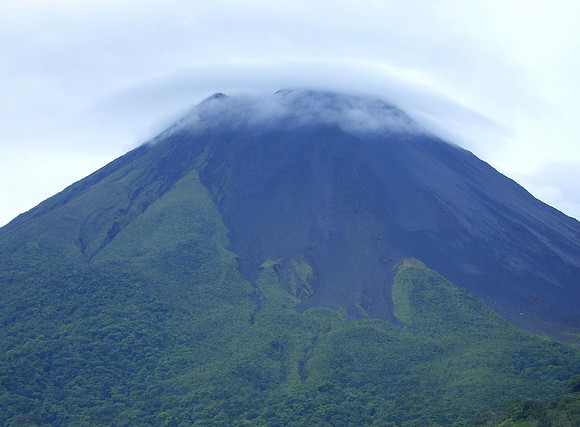 arenal volcano top