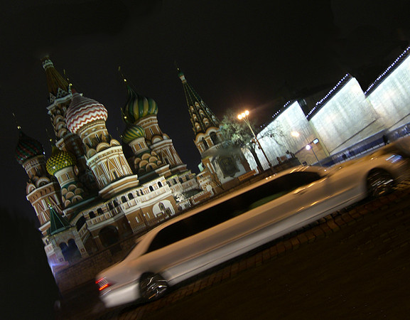 red square limosine