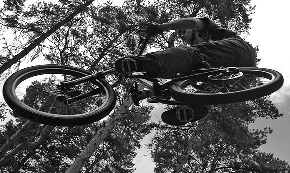060604_46bw