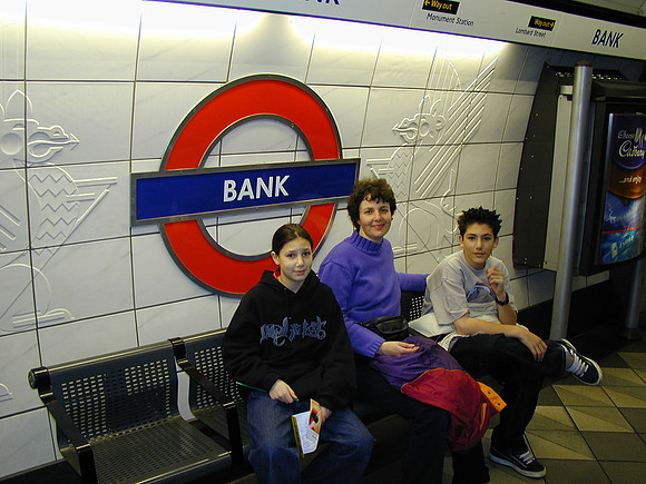 jen ry lib bank stn mar02