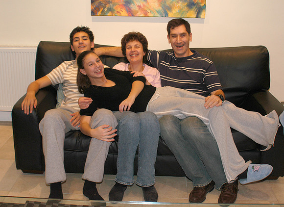 041014 colets on sofa