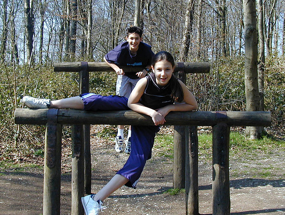 lib ry on exercise bars wendover mar02