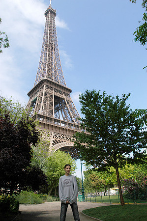 paris may 04 lib in front of eiffel tower