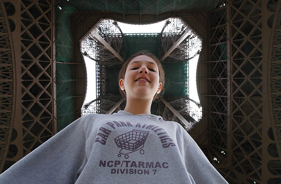 paris may 04 lib under eiffel tower