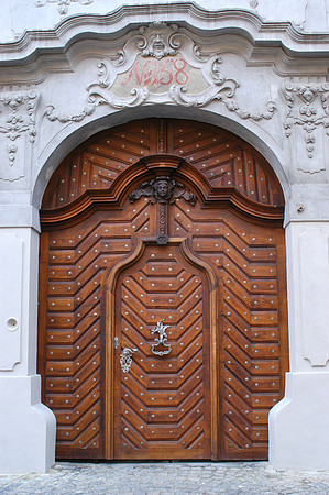 doors 8