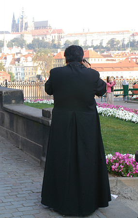 charles bridge priest
