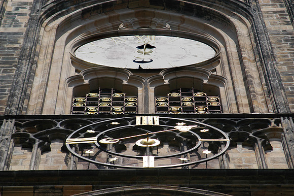 castle clock
